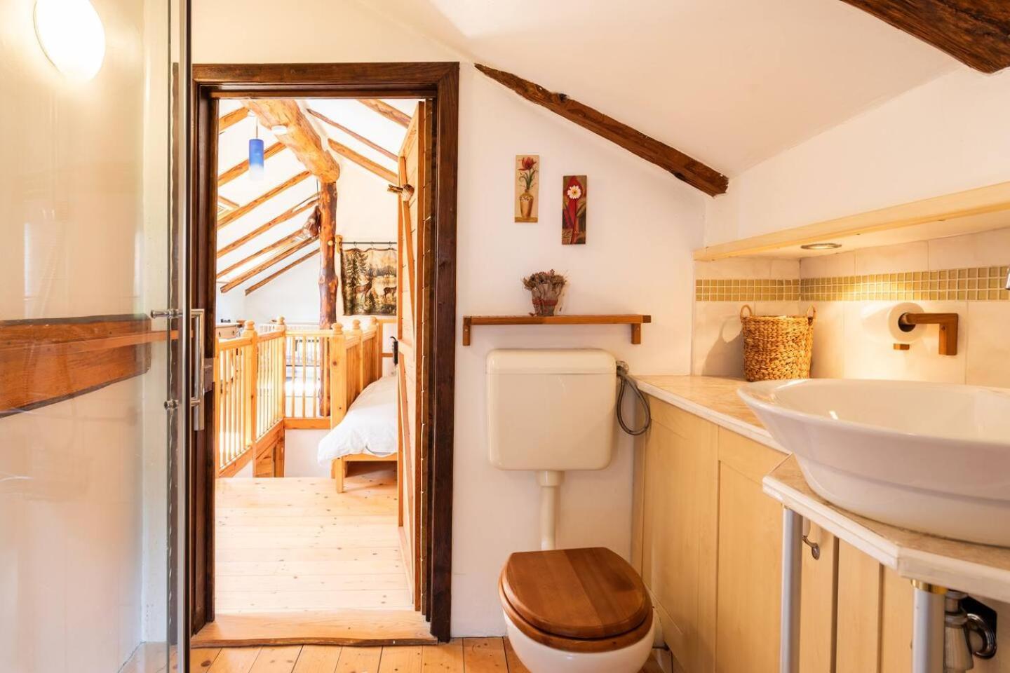 Holiday Home Katric Kamno Exterior foto