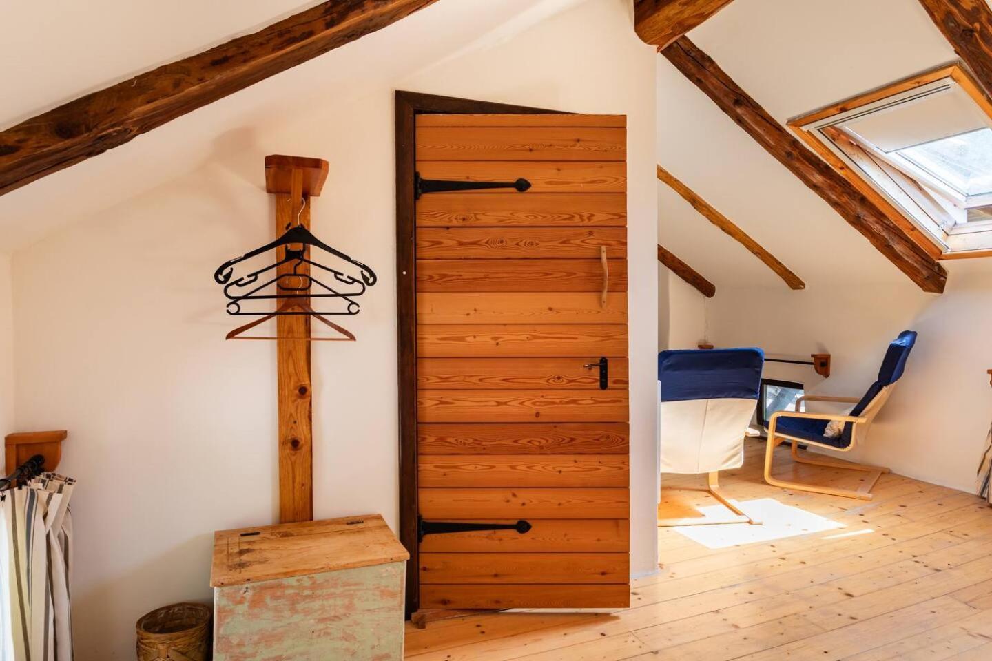 Holiday Home Katric Kamno Exterior foto